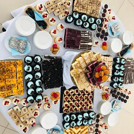 Ostoja فندق مبيت وإفطار مورونغ