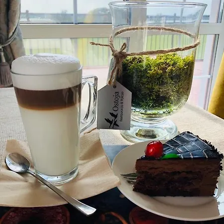 Ostoja 3* مورونغ